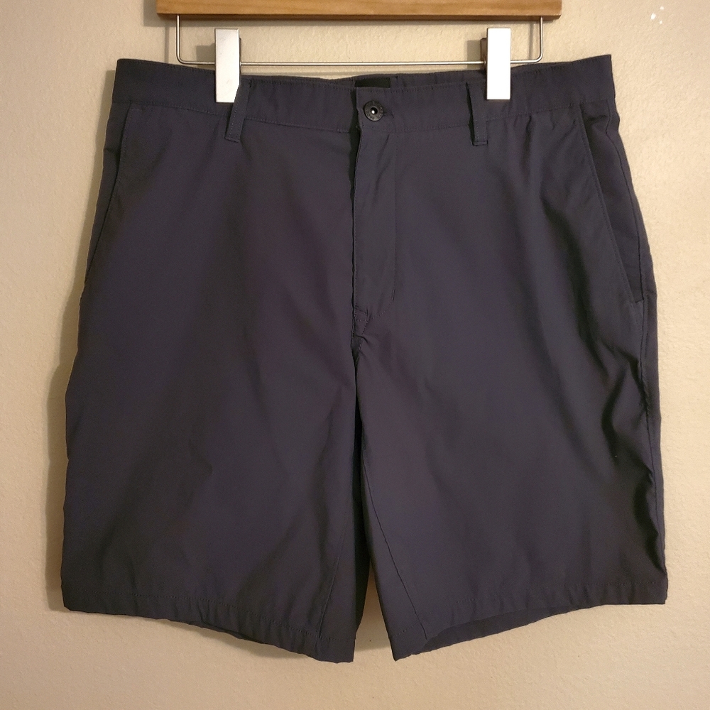 THE NORTH FACE Dark Gray Nylon Gorpcore Performance Chino Shorts Men's Size 34 - Picture 2 of 9